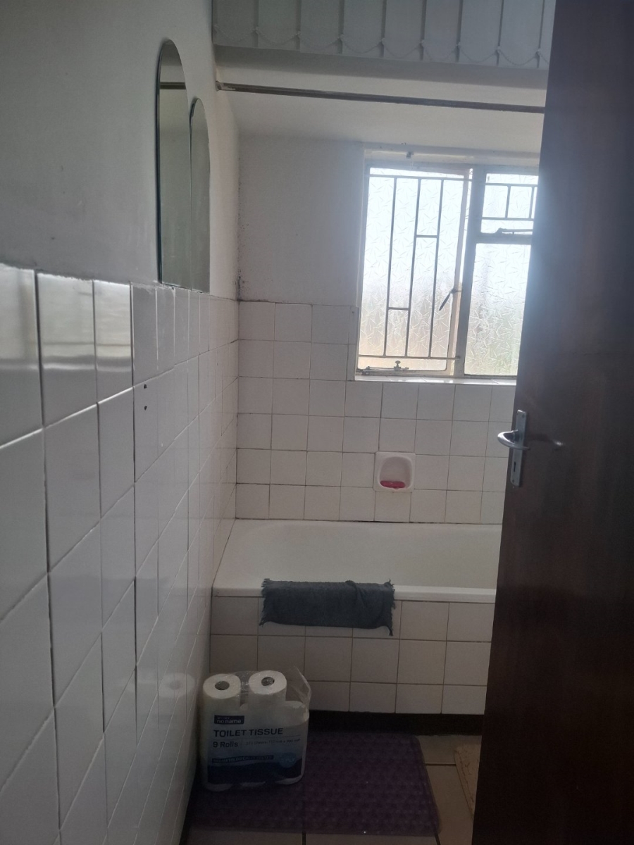 1 Bedroom Property for Sale in Kroonstad Central Free State